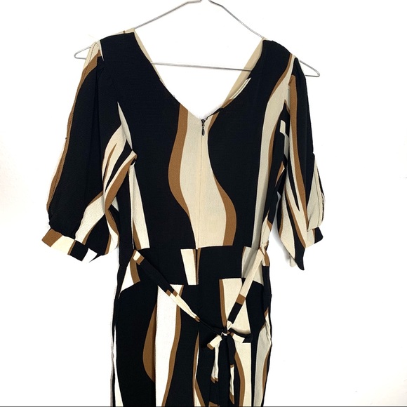 Huong | Cold shoulder | Cropped |Wide Leg Jumpsuit - Picture 4 of 8